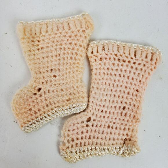 Vintage 1930s Hand Crochet Baby Booties Pink White 2.5 Inch Foot - Picture 2 of 2